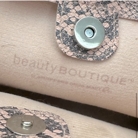 5/$25 Beauty Boutique Pink Reptile Print Faux Leather Hand Bag Makeup Bag - Picture 8 of 10